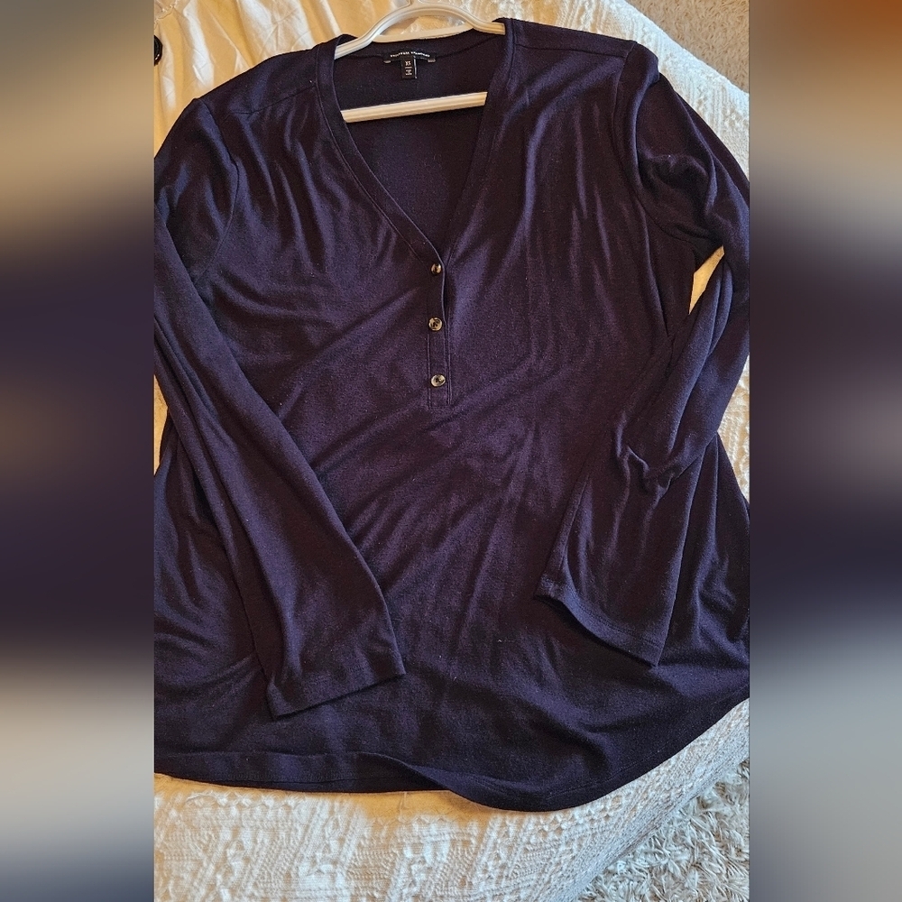 Women's Black Universal Standard Long Sleeve Top